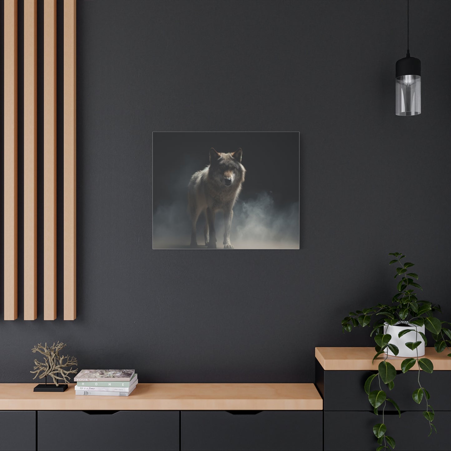 Tichý vlk ve tmě, obklopený mlhou. - Obraz